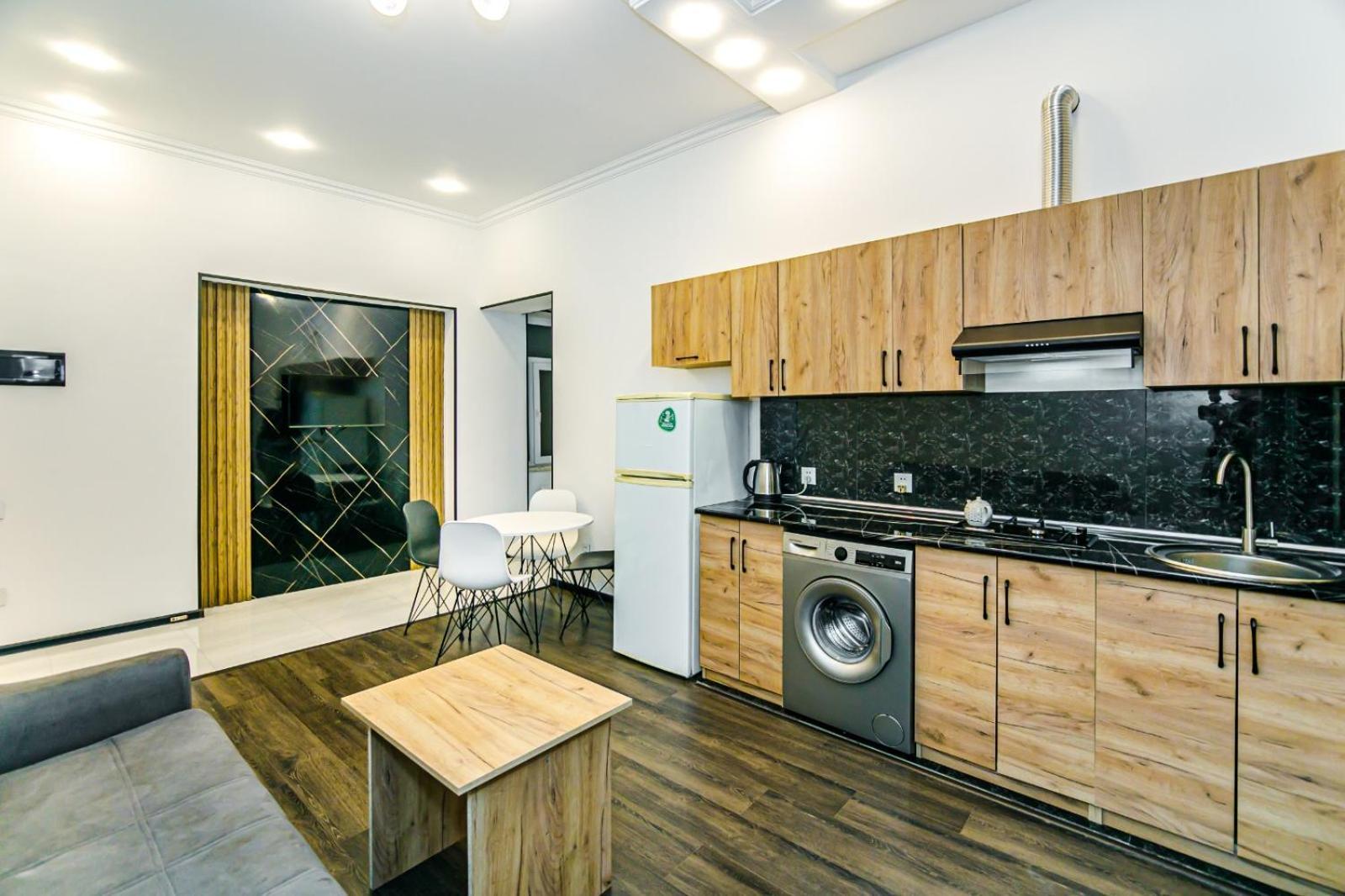 M Estate. 2 Room Home In Targovu Baku Exterior photo