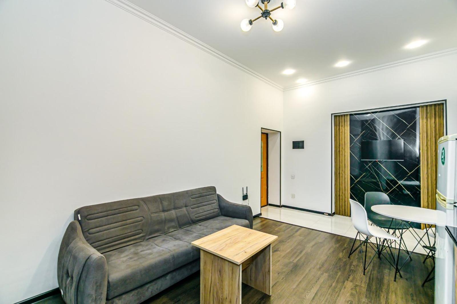 M Estate. 2 Room Home In Targovu Baku Exterior photo